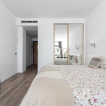Home2book Stunning Ocean View Studio Mogan, Pool Apartamento